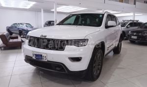 foto de Autos marca Jeep seminuevo modelo Grand Cherokee Limited año 2016 en Quito