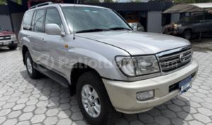 foto de Autos marca Toyota seminuevo modelo Land Cruiser 100 año 2005