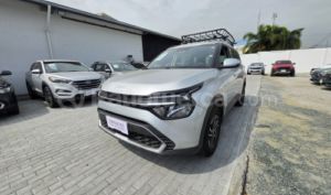 foto de Kia Carens 2025