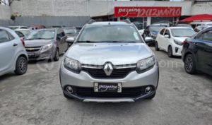 foto de Autos marca Renault seminuevo modelo Sandero Stepway año 2019 en Quito