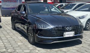 foto de Autos marca Hyundai seminuevo modelo Sonata Hybrid año 2022