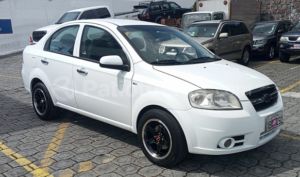 foto de Autos marca Chevrolet seminuevo modelo Aveo Emotion año 2014 en Quito