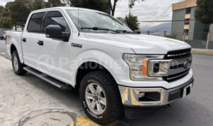 foto de Autos marca Ford seminuevo modelo F150 XLT 4X4 año 2018
