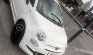 foto de Autos marca Fiat seminuevo modelo 500 LOUNGE año 2020 en Cuenca