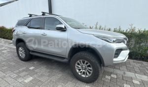 foto de Autos marca Toyota seminuevo modelo Fortuner 4.0 año 2023