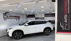 foto de Autos marca DongFeng seminuevo modelo MAGE año 2025 en Quito