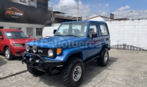 foto de Autos marca Toyota seminuevo modelo Land Cruiser año 1988 en Cuenca