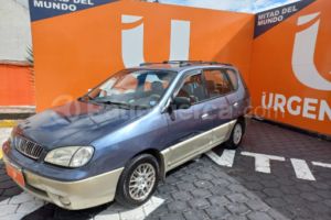 Kia Carens 2002