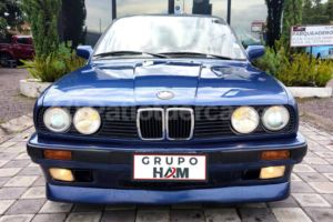 BMW 320 1990