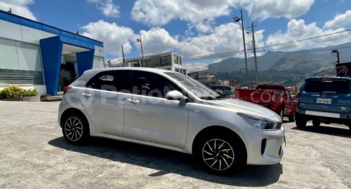 Kia Rio R 2021 Hatchback (5 Puertas) en Loja, Loja- - Patiotuerca