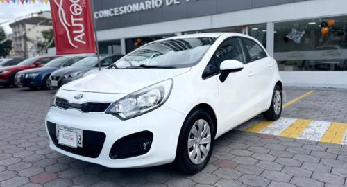 Kia Rio R 2014 Hatchback (5 Puertas) en Quito, Pichincha- - Patiotuerca