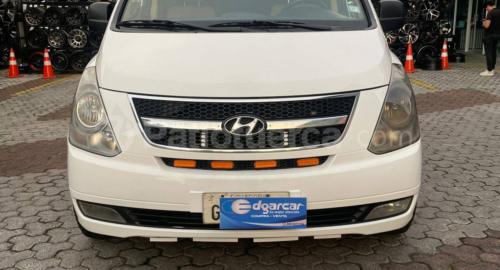 Hyundai H1 12 pasajeros 2013 Van Pasajeros en Santo Domingo, Santo