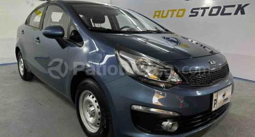 Kia Rio R 2017 Sedán en Quito, Pichincha- - Patiotuerca