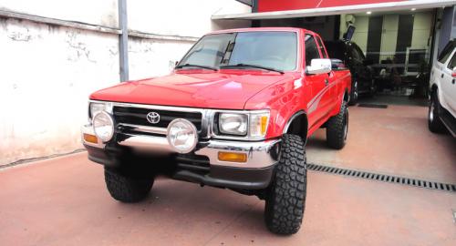 Toyota Hilux CS 4x4 1994 Camioneta Cabina Simple en Cuenca, Azuay-Comprar  usado en PatioTuerca Ecuador