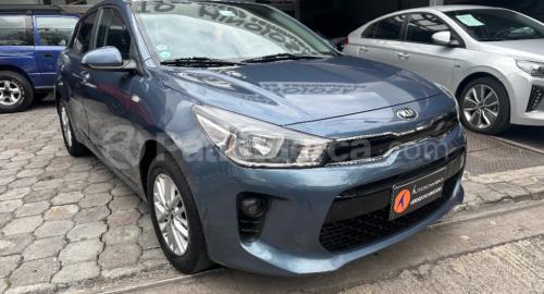 Kia Rio R 2018 Hatchback (5 Puertas) en Quito, Pichincha- - Patiotuerca