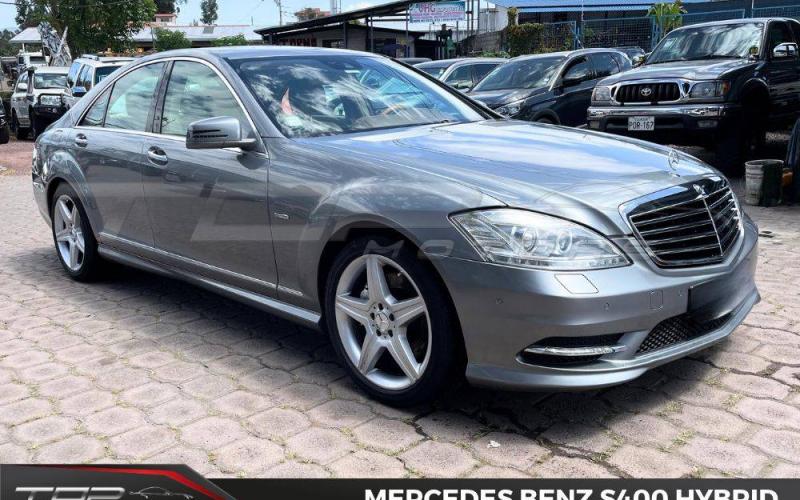 Mercedes Benz