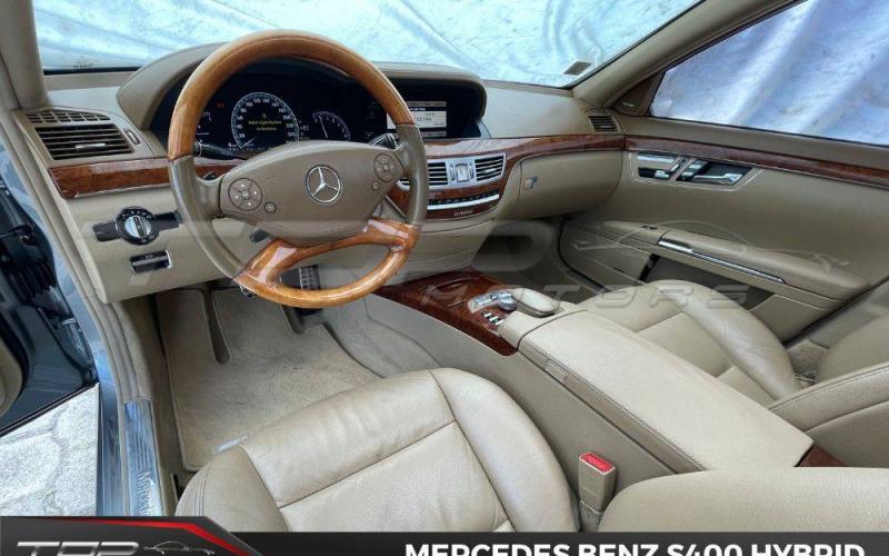 Mercedes Benz