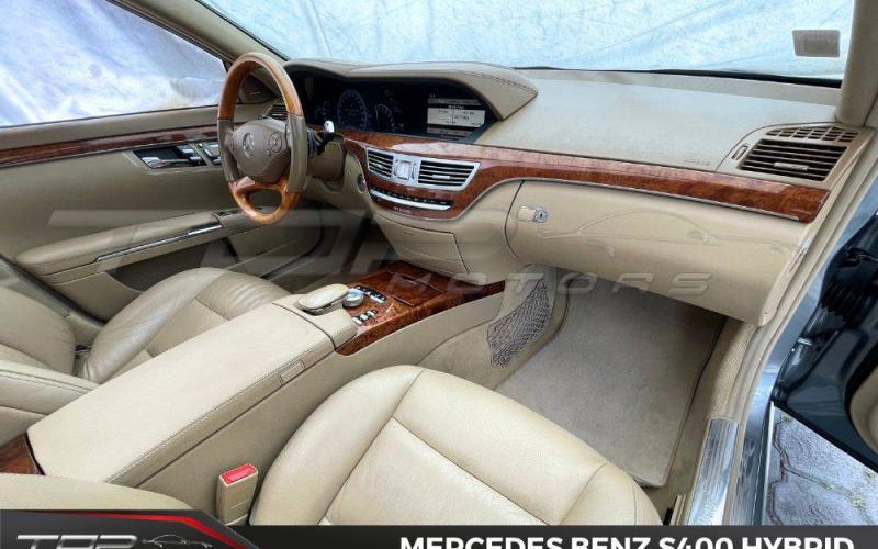 Mercedes Benz