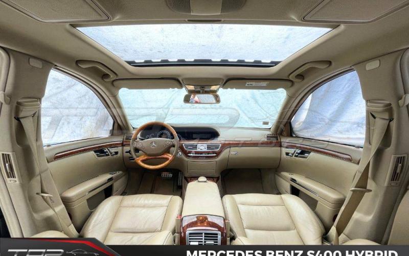 Mercedes Benz
