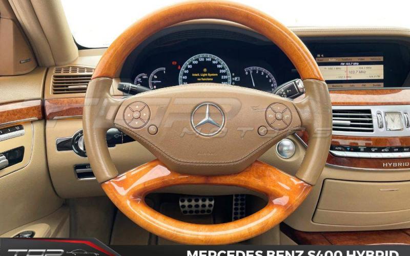 Mercedes Benz