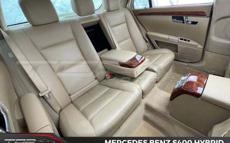 Mercedes Benz