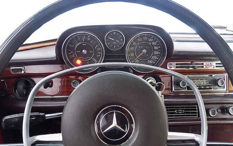 Mercedes Benz
