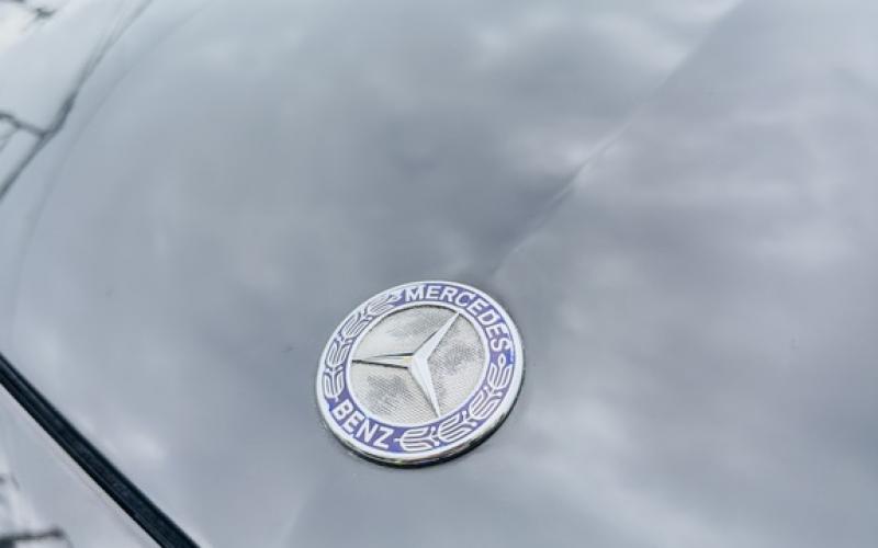 Mercedes Benz