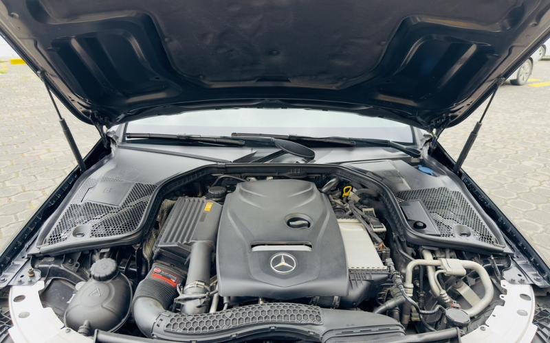 Mercedes Benz