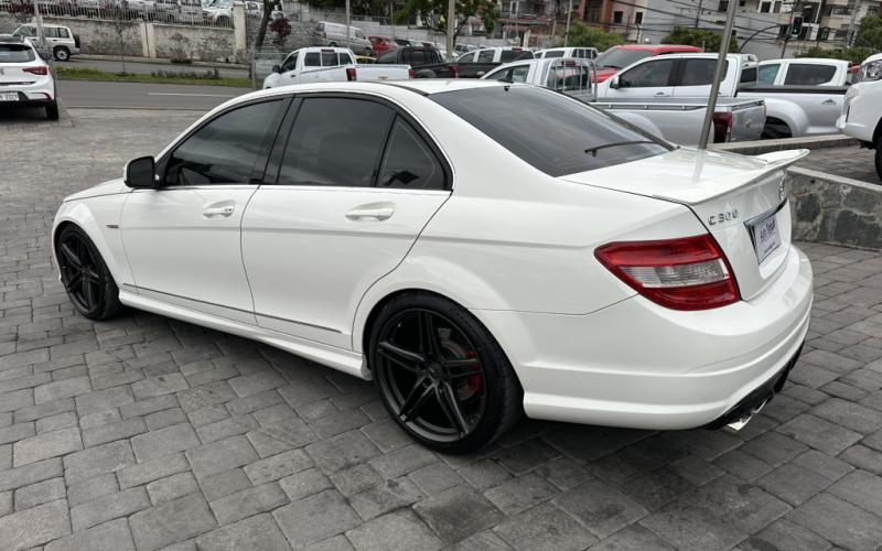 Mercedes Benz