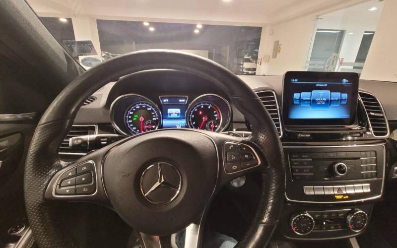 Mercedes Benz