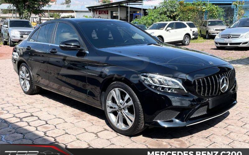 Mercedes Benz