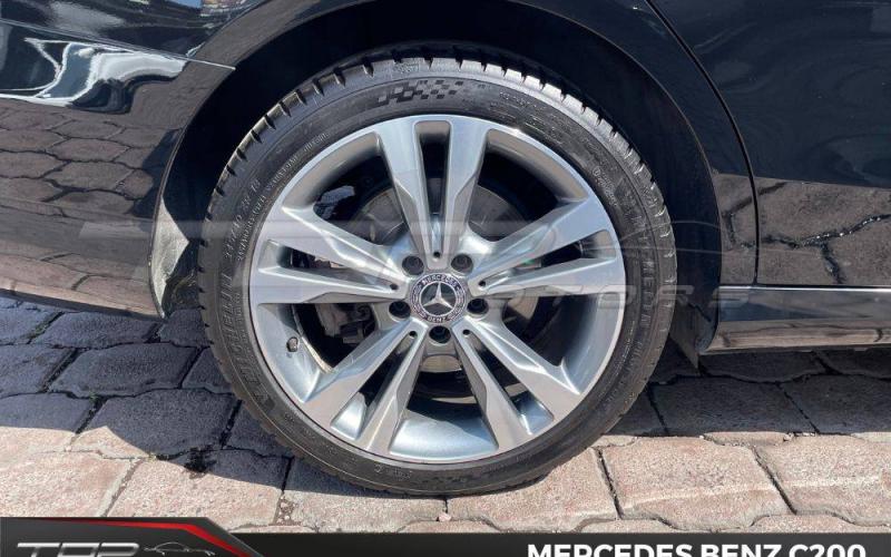 Mercedes Benz