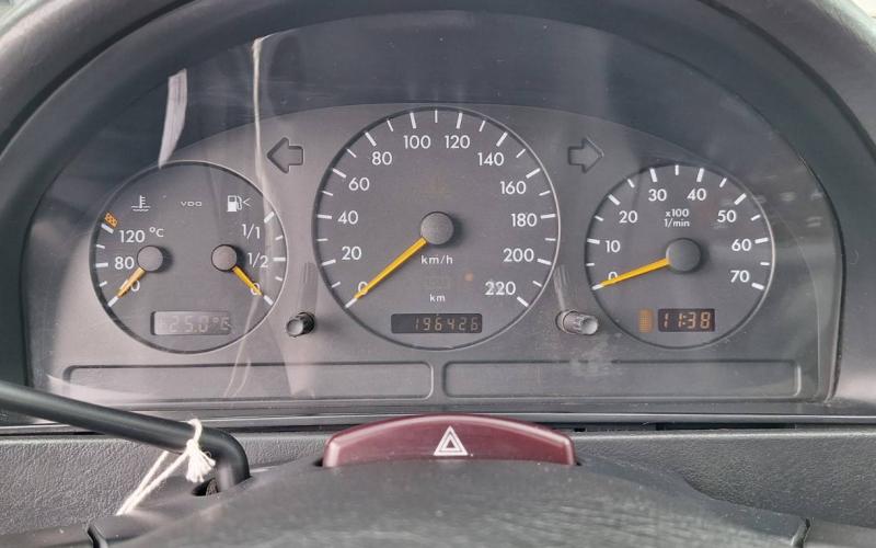 Mercedes Benz