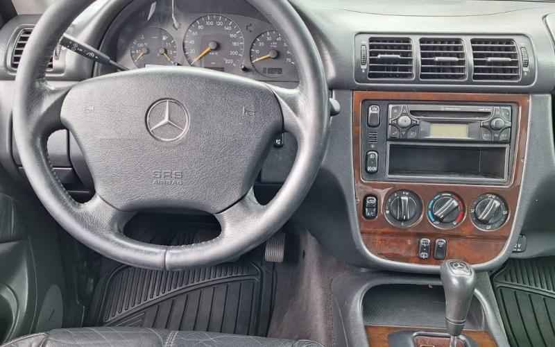 Mercedes Benz