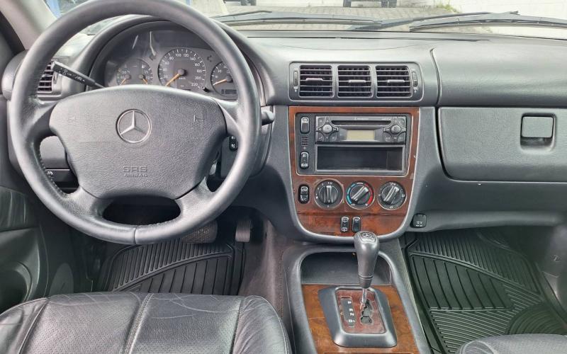 Mercedes Benz
