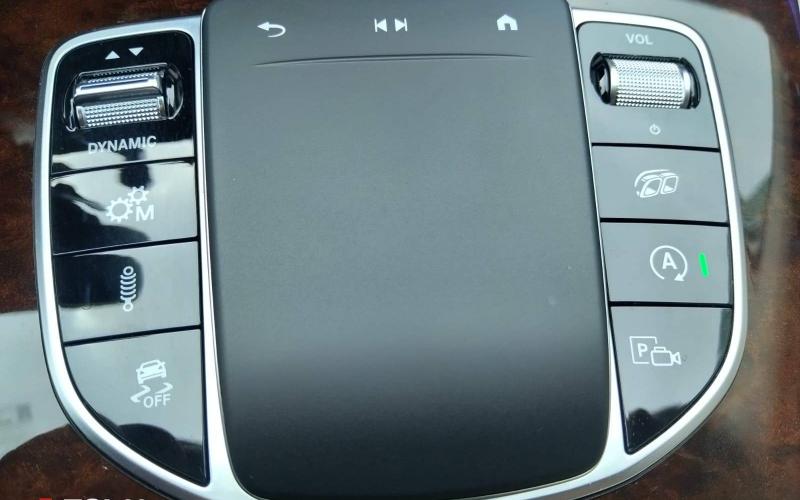 Mercedes Benz