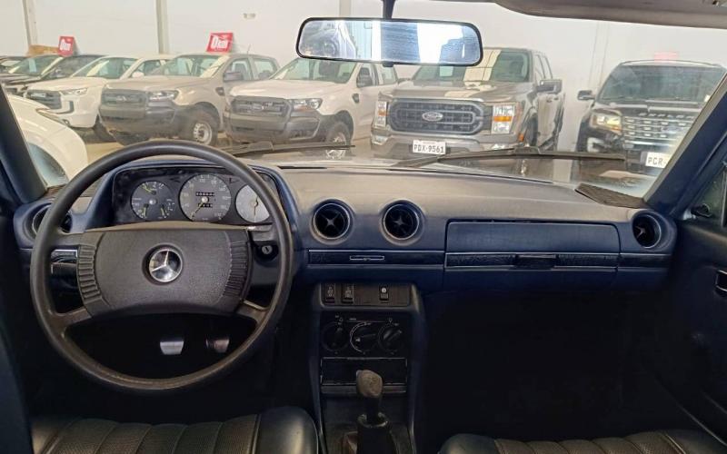 Mercedes Benz