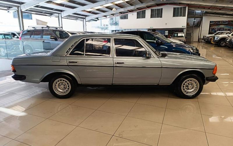 Mercedes Benz