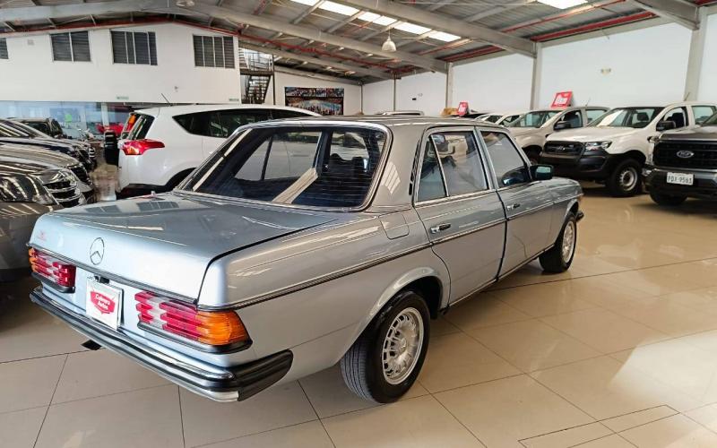 Mercedes Benz