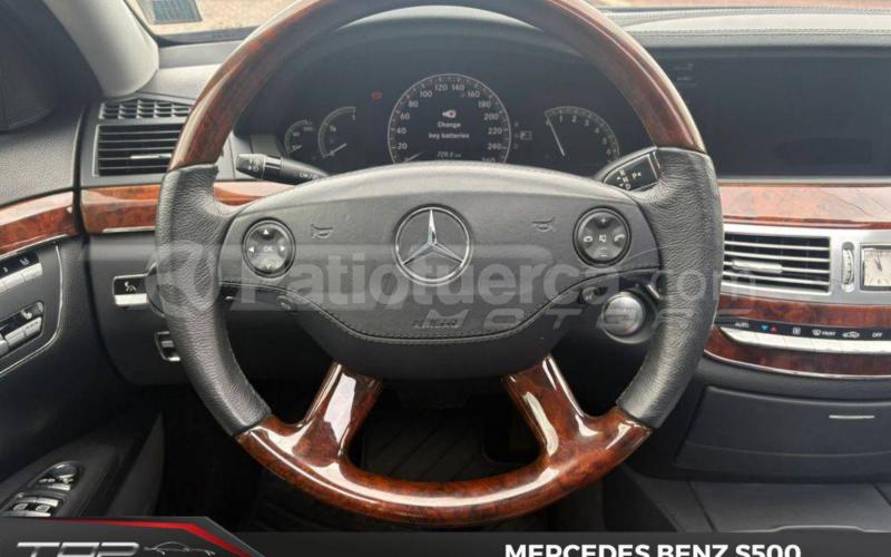 Mercedes Benz