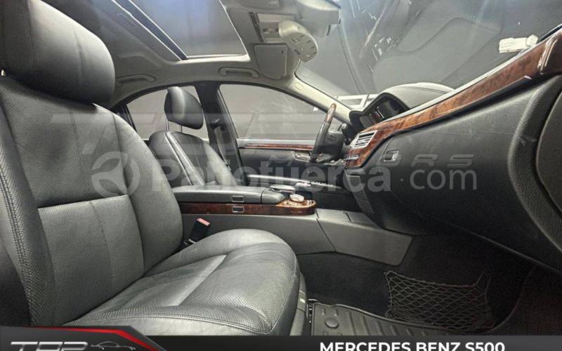 Mercedes Benz