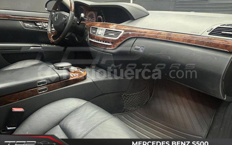 Mercedes Benz