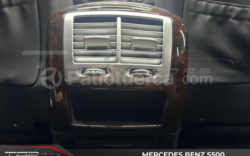 Mercedes Benz