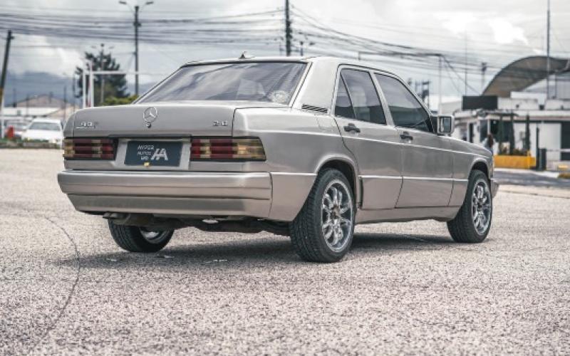 Mercedes Benz