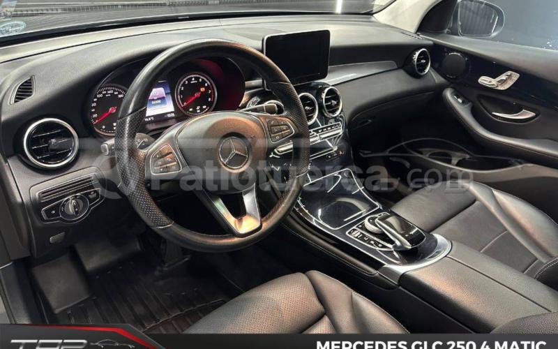 Mercedes Benz