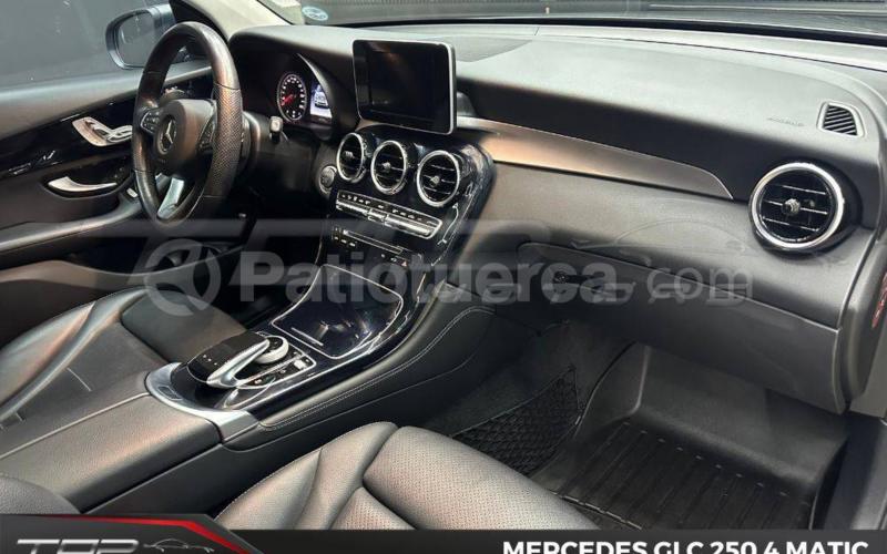 Mercedes Benz