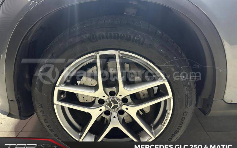 Mercedes Benz