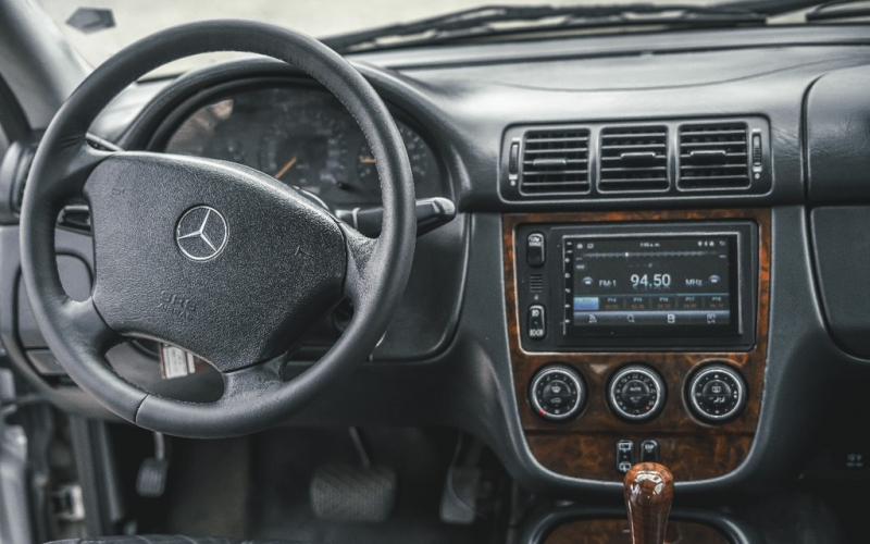 Mercedes Benz