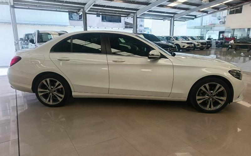 Mercedes Benz