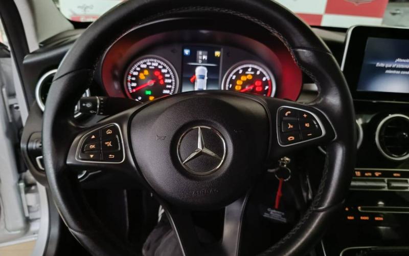 Mercedes Benz